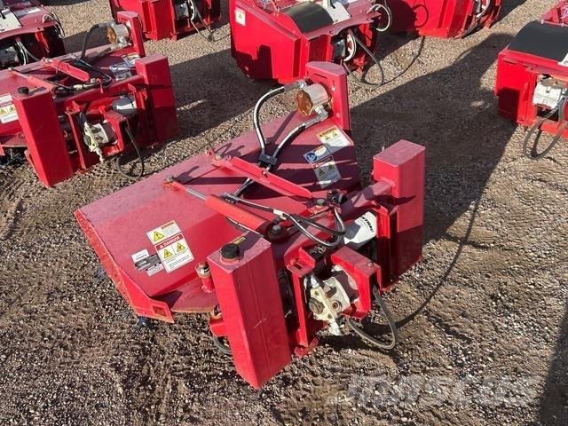 Ventrac NJ380 Süpürgeler