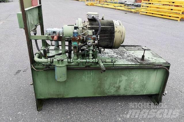 Vickers V2020 Diger
