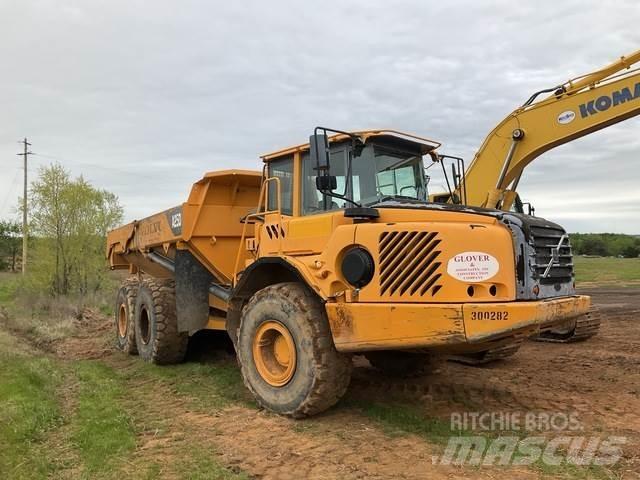 Volvo A25D Belden kirma kaya kamyonu