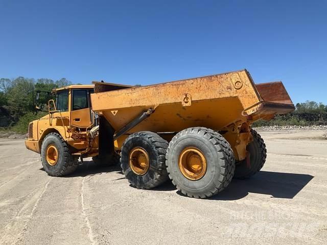 Volvo A25D Belden kirma kaya kamyonu