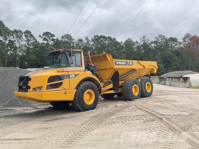 Volvo A25F Belden kirma kaya kamyonu