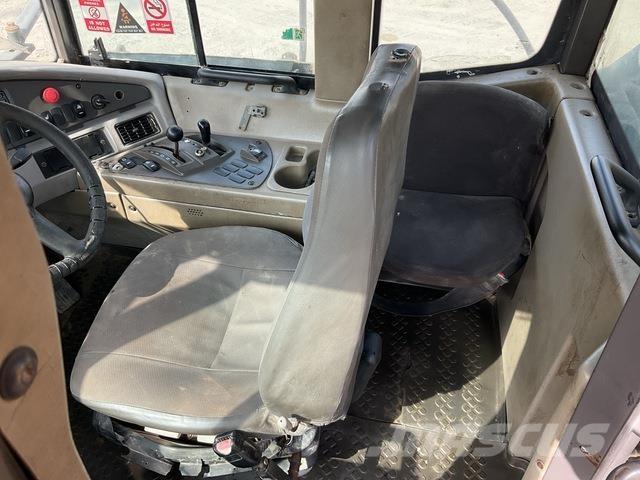 Volvo A40F Belden kirma kaya kamyonu