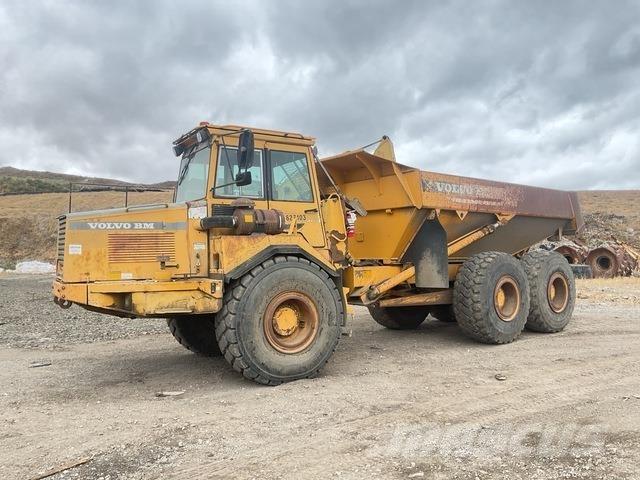 Volvo BM A25C Belden kirma kaya kamyonu