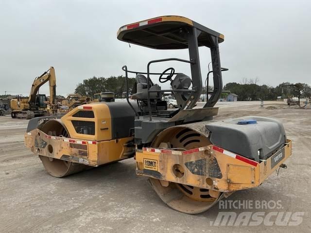 Volvo DD120B Çift tamburlu silindirler