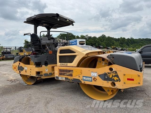 Volvo DD120B Çift tamburlu silindirler