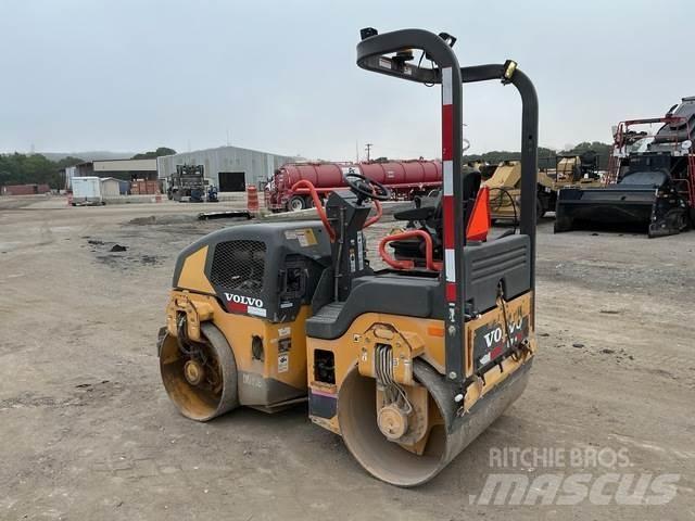 Volvo DD35B Çift tamburlu silindirler