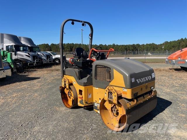 Volvo DD35B Çift tamburlu silindirler