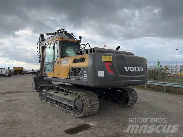 Volvo EC220DB Paletli ekskavatörler
