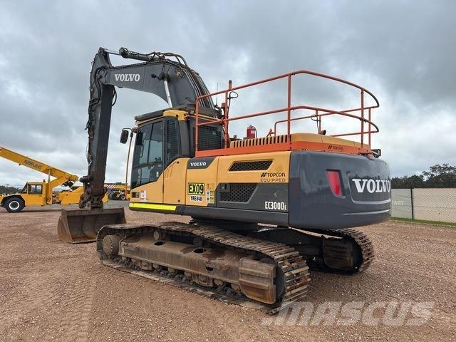 Volvo EC300DL Paletli ekskavatörler