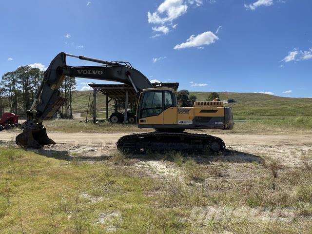 Volvo EC300DL Paletli ekskavatörler