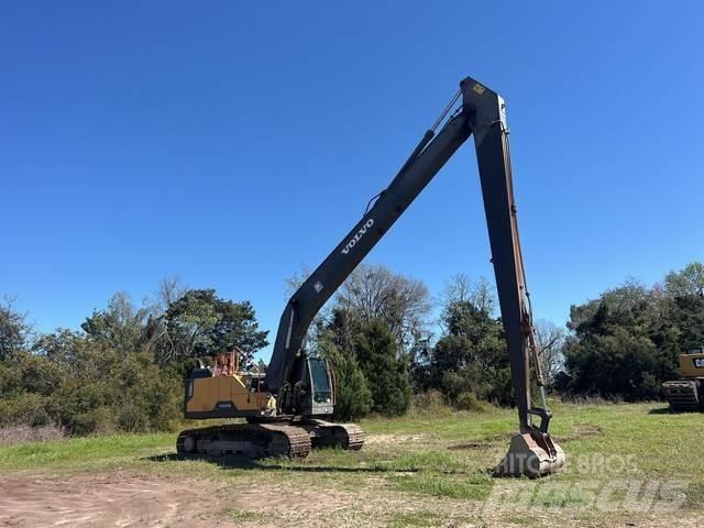Volvo EC300ELR Paletli ekskavatörler