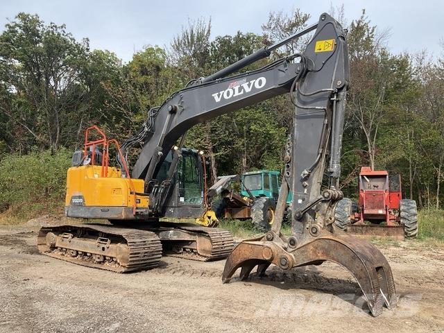 Volvo ECR235EL Paletli ekskavatörler