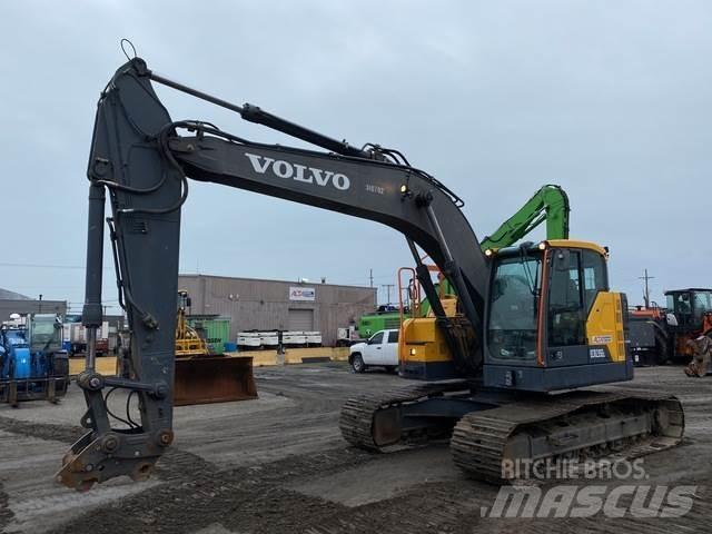 Volvo ECR235EL Paletli ekskavatörler