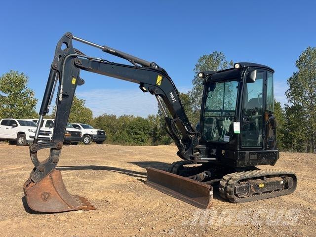 Volvo ECR40D Paletli ekskavatörler