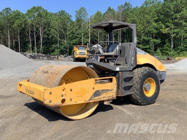 Volvo SD115 Tek tamburlu silindirler