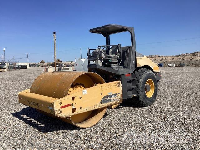 Volvo SD115 Tek tamburlu silindirler