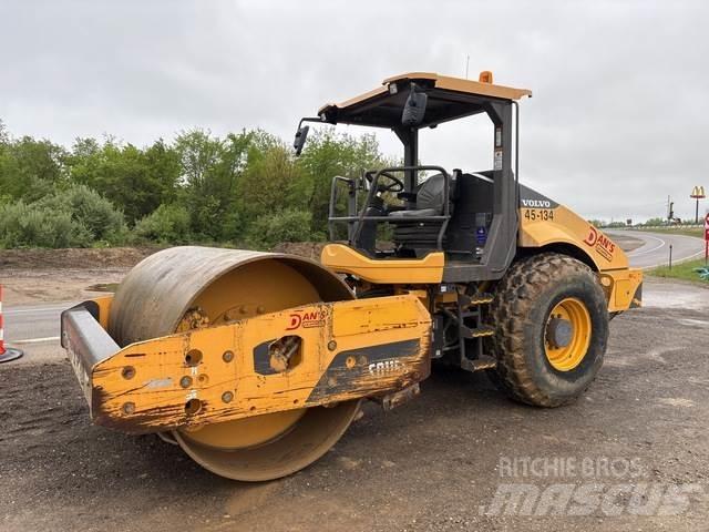 Volvo SD115B Tek tamburlu silindirler