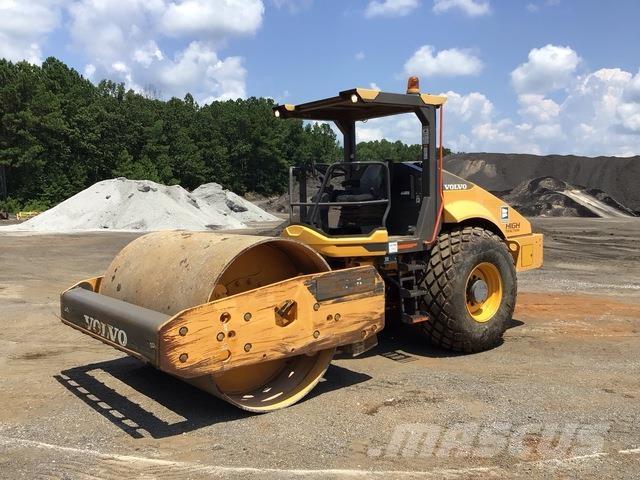 Volvo SD115B Tek tamburlu silindirler