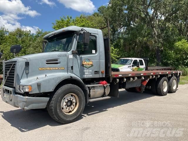 Volvo VHD Flatbed kamyonlar