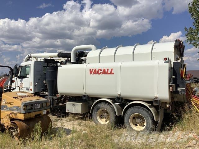Volvo VHD64B Paletli ekskavatörler