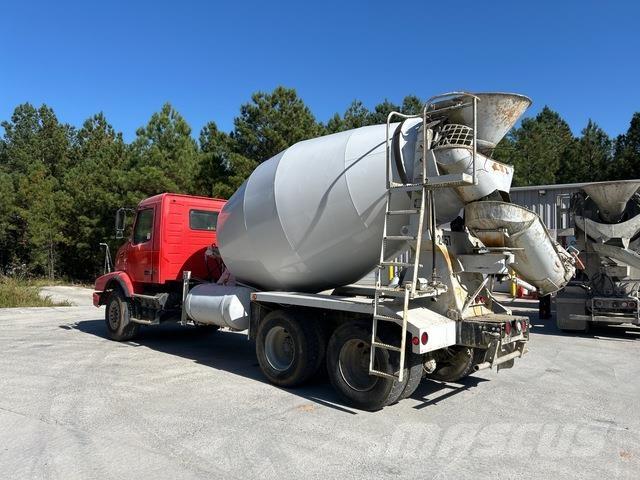 Volvo VHD64B Diger kamyonlar