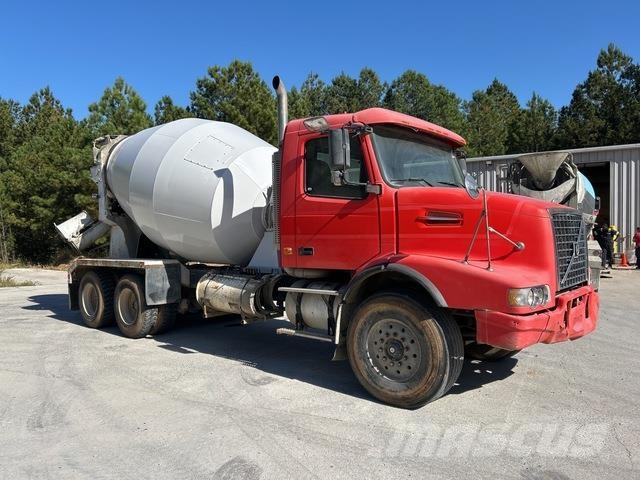 Volvo VHD64B Diger kamyonlar