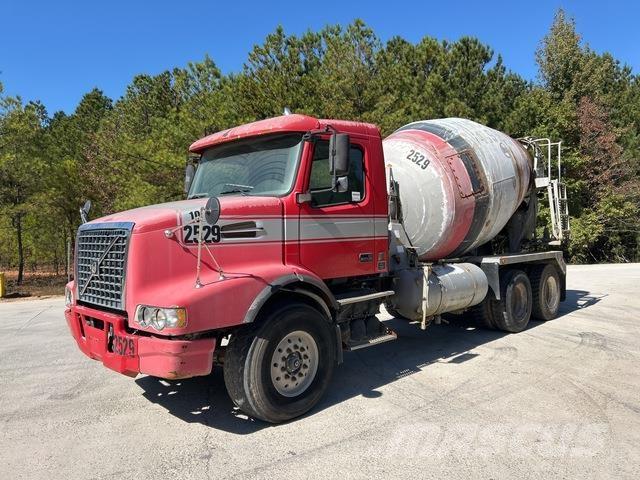 Volvo VHD64B Diger kamyonlar