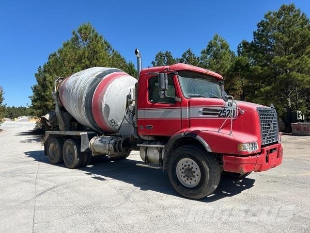 Volvo VHD64B Diger kamyonlar