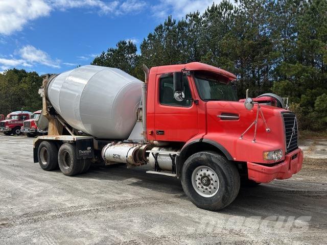 Volvo VHD64B Diger kamyonlar