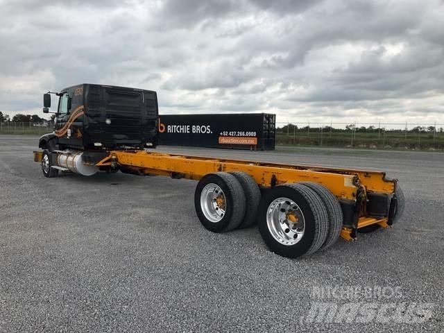 Volvo VHD64F Kabinler