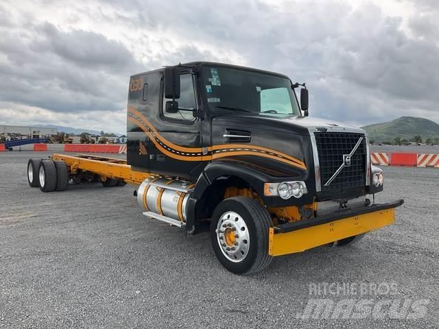 Volvo VHD64F Kabinler