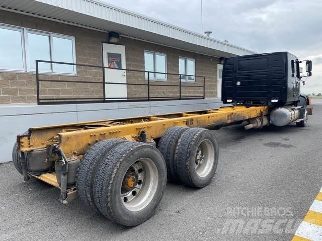 Volvo VHD64F Kabinler