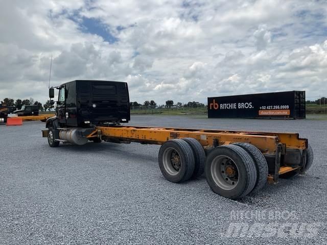 Volvo VHD64F Kabinler
