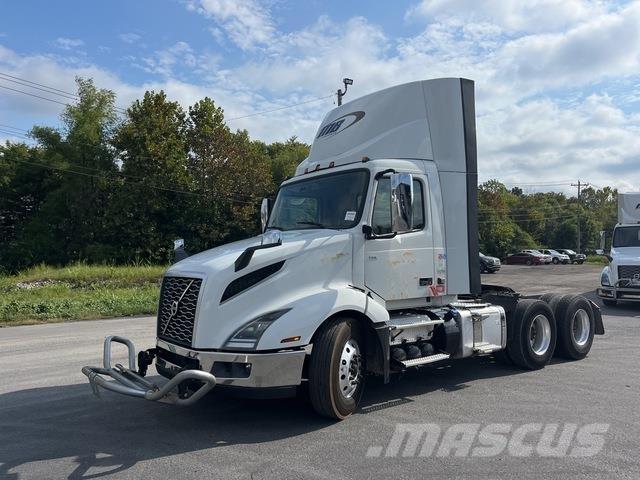 Volvo VNL 300 Çekiciler