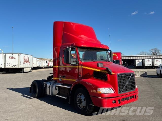 Volvo VNM200 Çekiciler