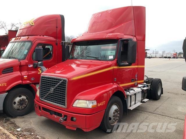 Volvo VNM42T Çekiciler