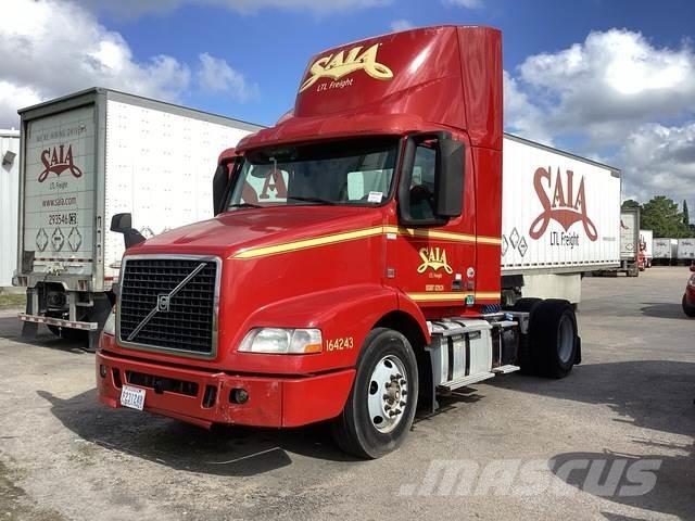 Volvo VNM42T Çekiciler