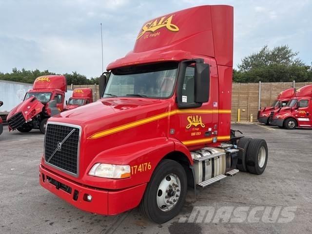 Volvo VNM42T Çekiciler