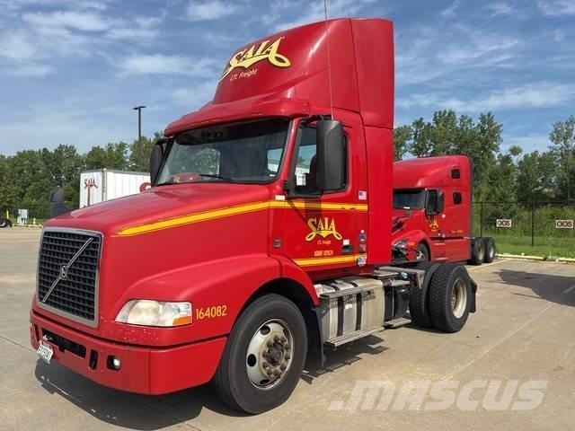 Volvo VNM42T Çekiciler