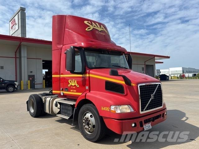 Volvo VNM42T Çekiciler
