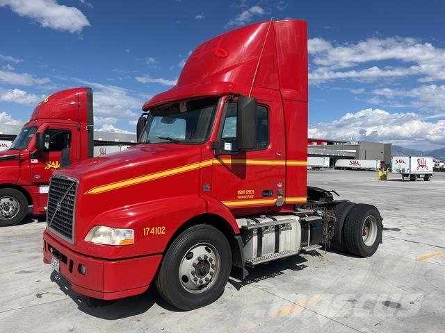 Volvo VNM42T Çekiciler