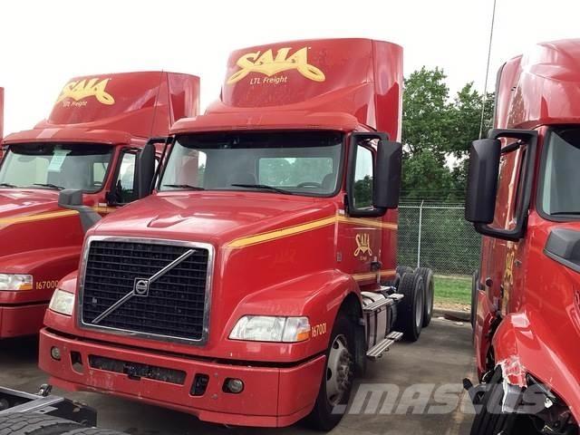 Volvo VNM64T Çekiciler