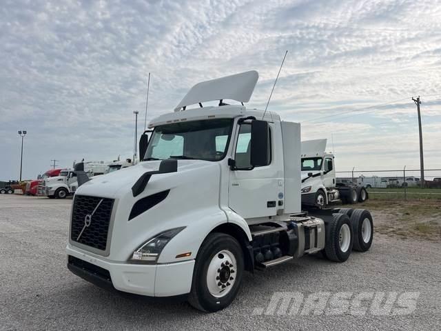 Volvo VNR64300 Çekiciler
