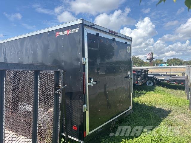 Wells Cargo  Kapali kasa treylerler