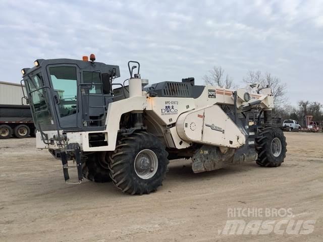 Wirtgen WR2000 Zemin sıkıştırma makineleri