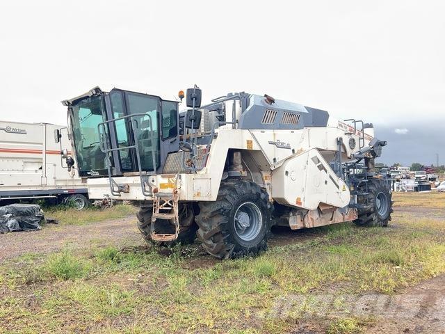 Wirtgen WR240 Zemin sıkıştırma makineleri