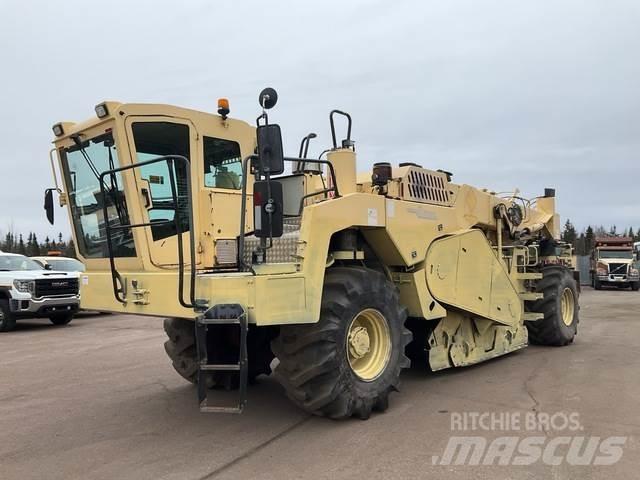 Wirtgen WR2400 Zemin sıkıştırma makineleri