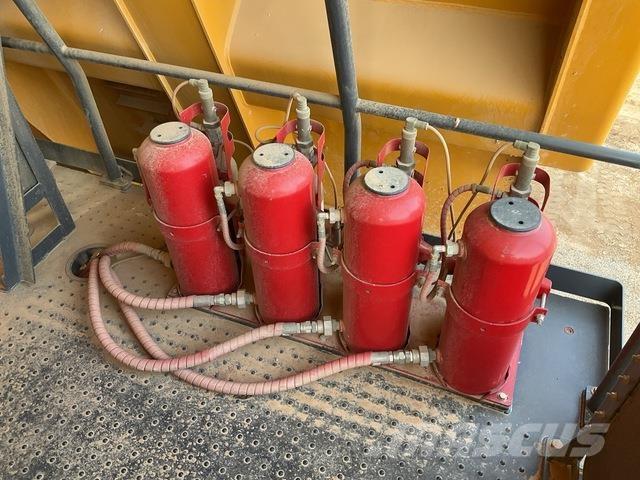 XCMG XDE200 Belden kirma kaya kamyonu