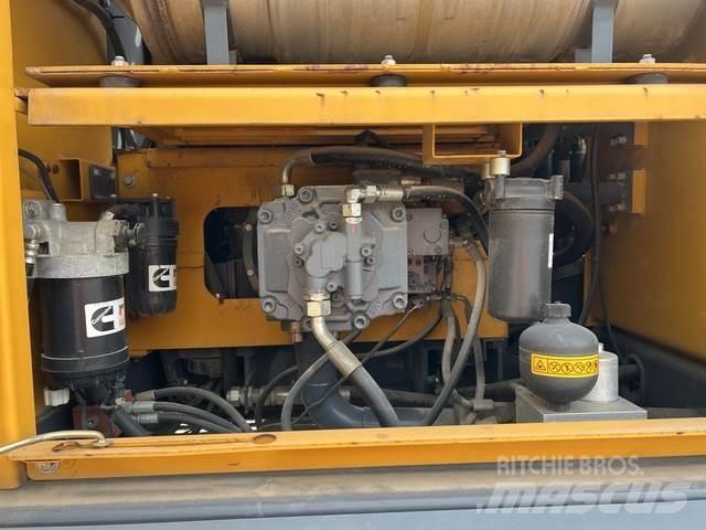 XCMG XE210U Paletli ekskavatörler