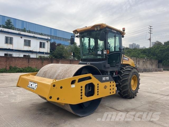 XCMG XS115 Tek tamburlu silindirler